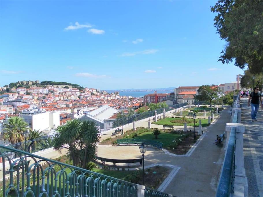 Mm3 Very Central Baixa-Rossio! Castle View And Free Parking! Lisbon Bagian luar foto